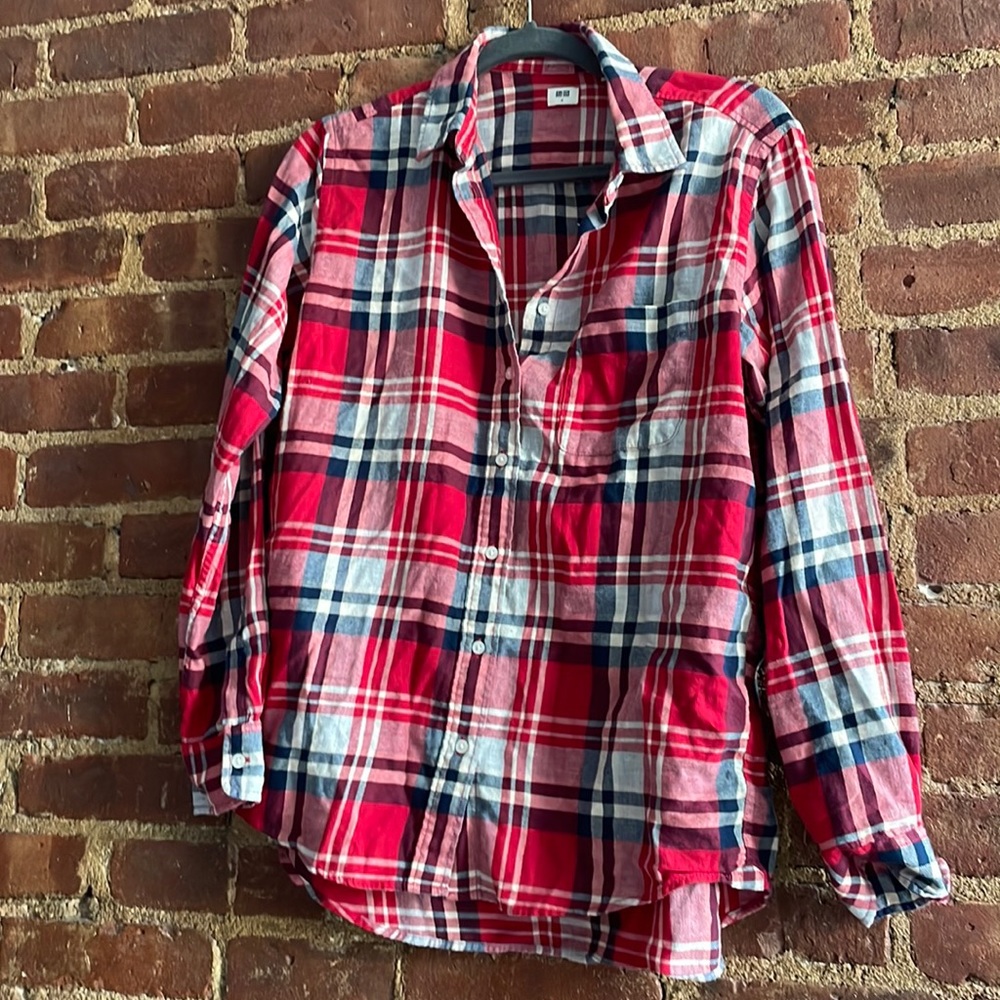 Cozy flannel plaid button down Uniqlo M